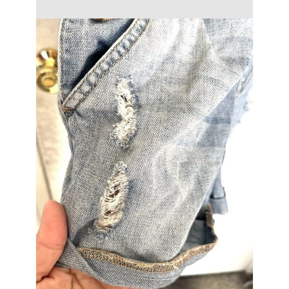 Forever 21 Womens Overall Shorts Size 29 Rolled Up Jean Light Wash Distressed - Picture 7 of 12